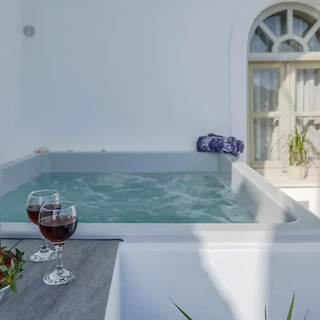 Perla, Luxury With Private Jacuzzi Apartment *